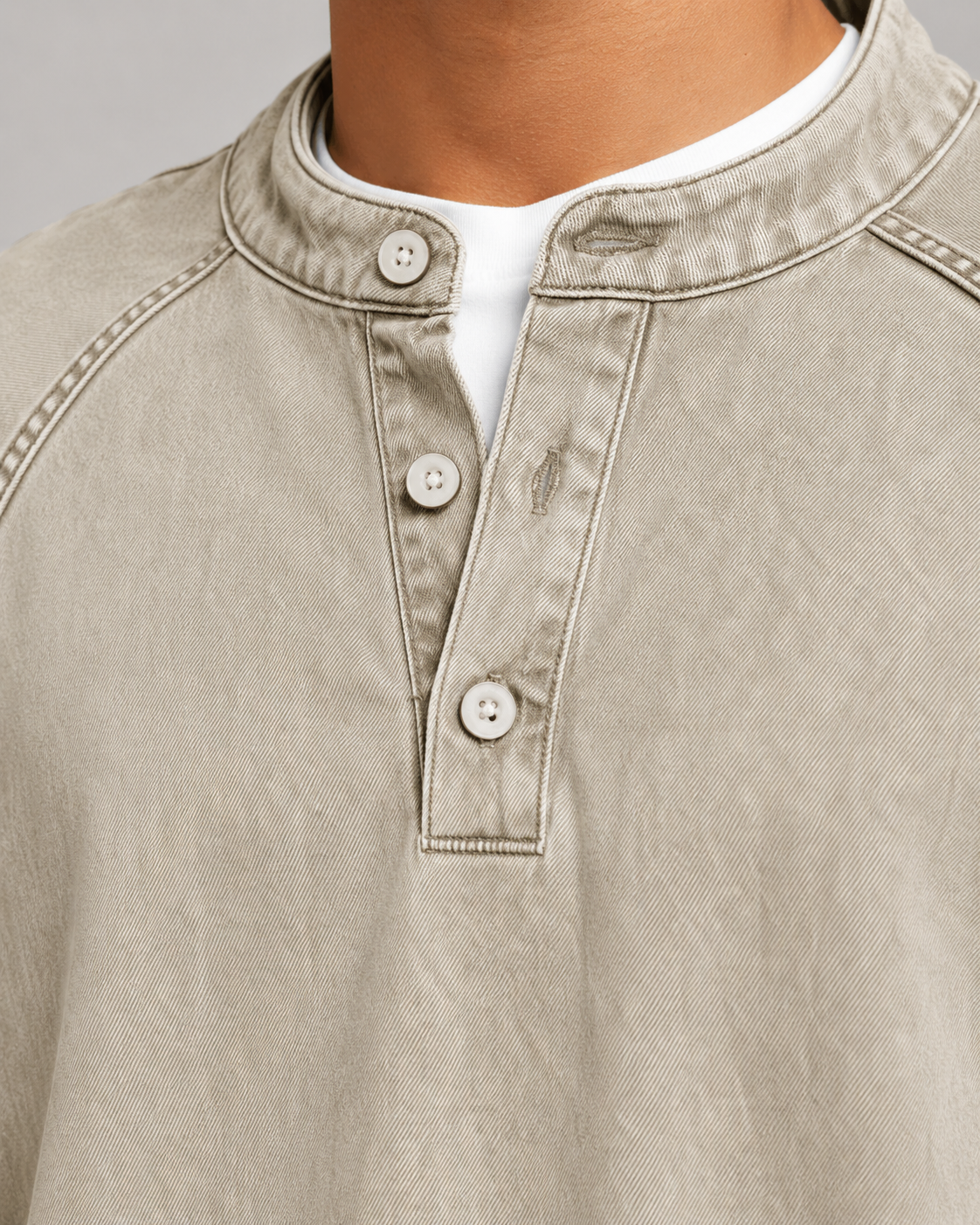 Men's Garment-Dyed Raglan Henley Sweatshirt